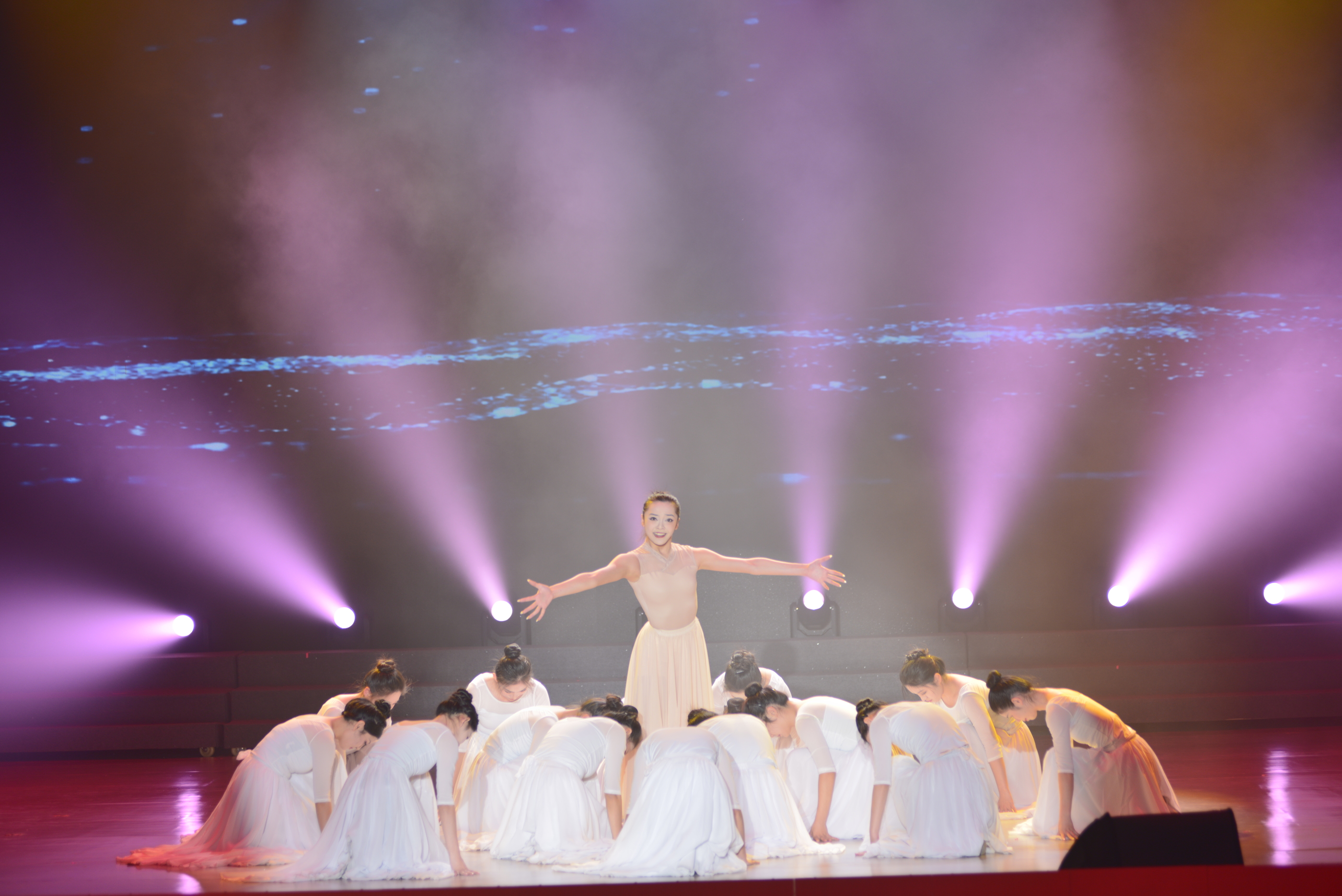 与光同行1 (4) 与光同行1 (4)