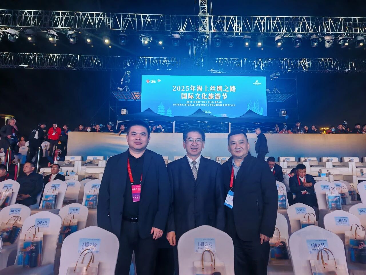 5d3db8a844ab4f08709df5dba9af27cc.jpg 5d3db8a844ab4f08709df5dba9af27cc.jpg