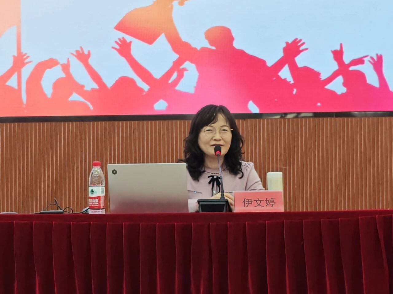 1608b10b54c4c14de7b3c4ed7ff0771e.jpg 1608b10b54c4c14de7b3c4ed7ff0771e.jpg