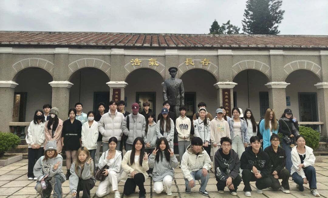 99e44349d004e1a4e22a2a4434c053f4.jpg 99e44349d004e1a4e22a2a4434c053f4.jpg