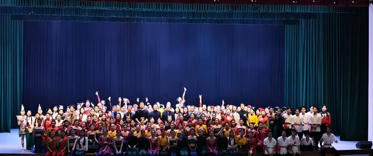 79c101cce0ac78fc18e75d3d81734f02.jpg 79c101cce0ac78fc18e75d3d81734f02.jpg